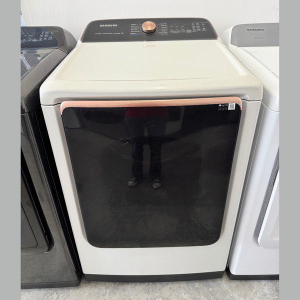 Samsung 7.4 cu. ft. vented Smart Gas Dryer with Steam Sanitize+ in Ivory