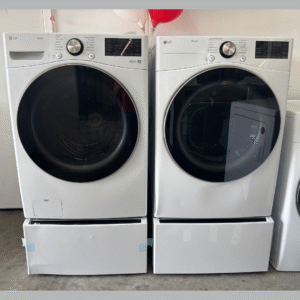 LG 4.5 cu. ft. Ultra Large Capacity Front Load Washer in White
